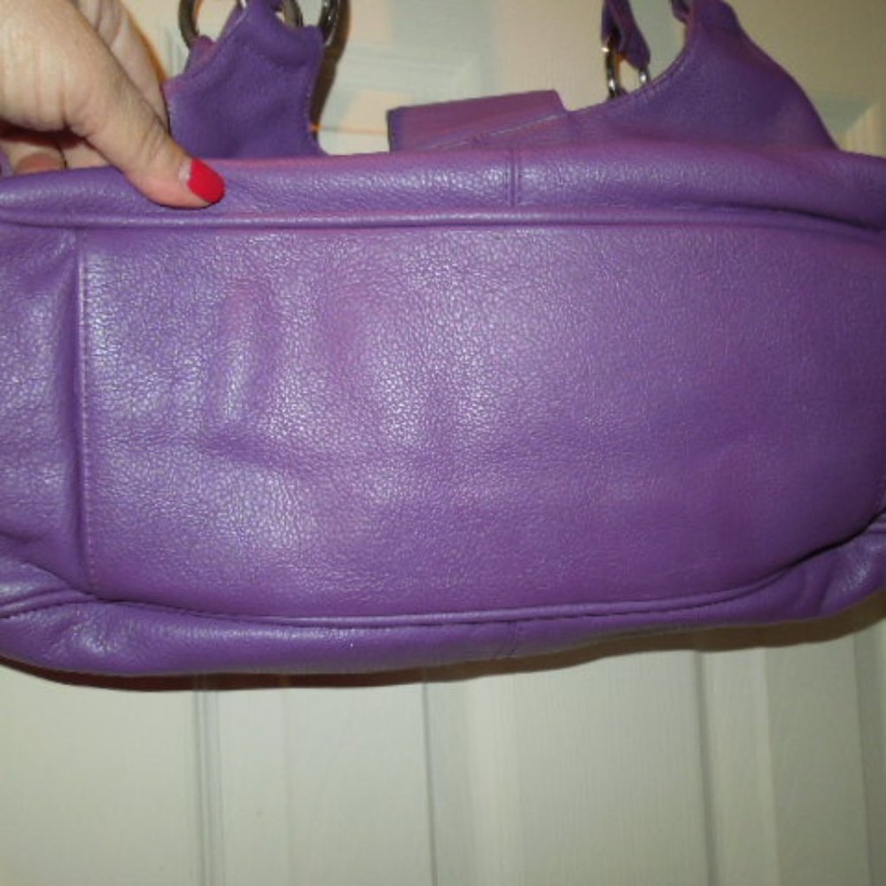 John Cole Extra Large Leather Tote W/Dustbag - Picture 3 of 8